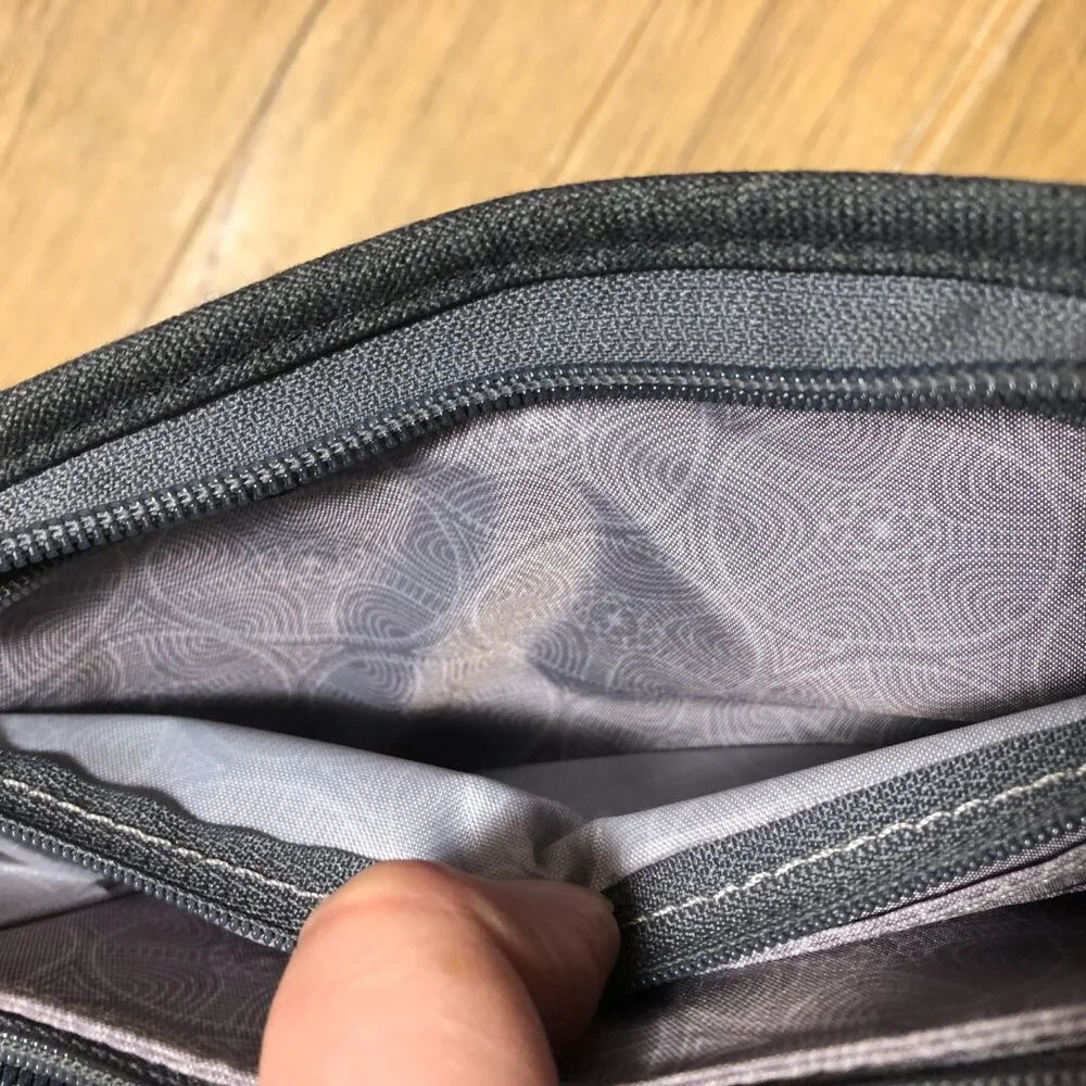 LL Bean men fabric travel wristlet wallet, charcoal gray